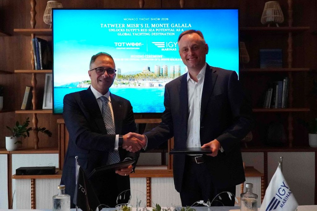 (From left) Ahmed Shalaby, co-founder, president and CEO of Tatweer Misr, and Steven English, CEO of IGY Marinas. PHOTO COURTESY IGY