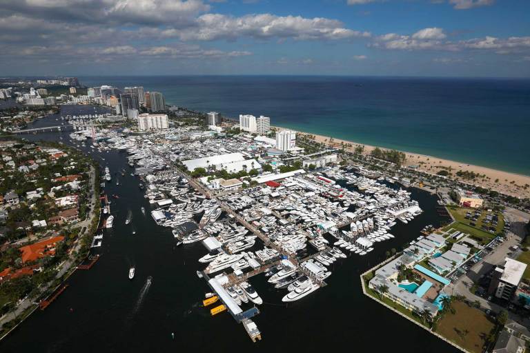 ft Lauderdale florida drone view with boats